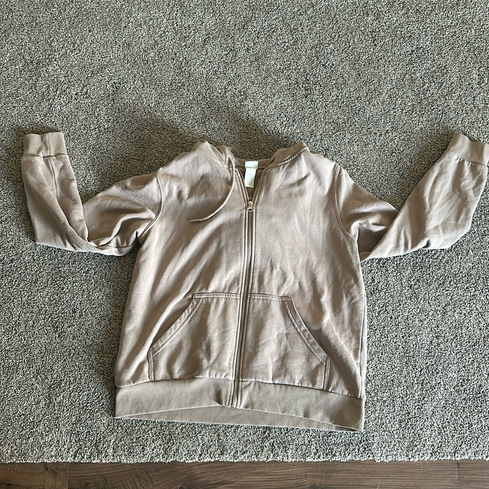 H&M zip up